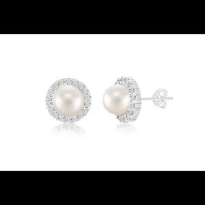 NEW FreshwaterPearl Halo Stud Earrings *38 stones